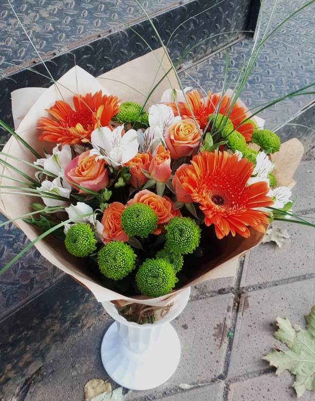 Букет цветов из: Герберы, Хризантемы, Альстромерии и Розы в Головинка Сочи