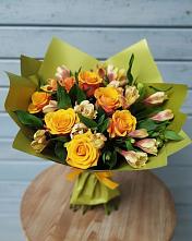 Букет цветов из:  Альстромерии и Розы в Головинка Сочи
