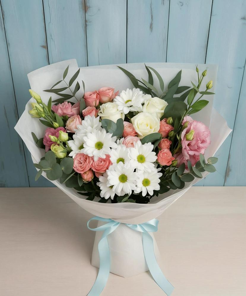 Букет цветов из: Розы, Лизиантусы и Хризантемы в Головинка Сочи