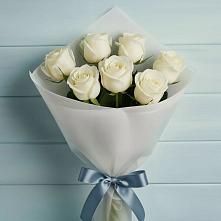 Букет 7 Белых роз Эдлесс Лав в Головинка Сочи