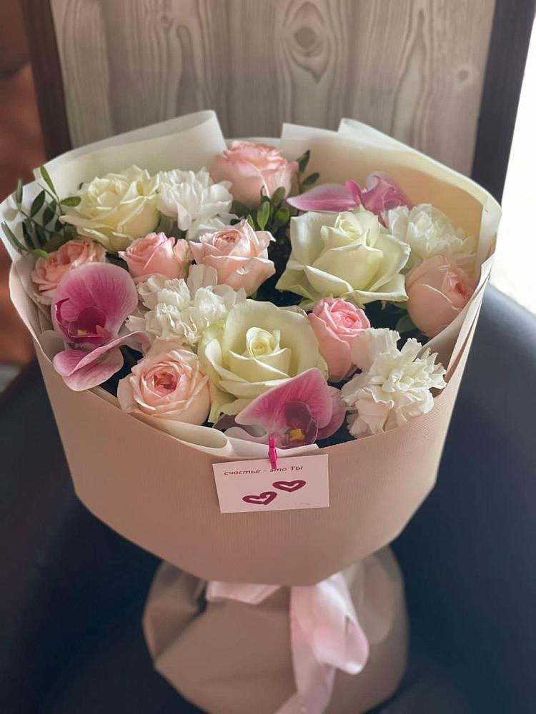 Букет цветов из: Орхидеи, Розы и Гвоздики в Головинка Сочи