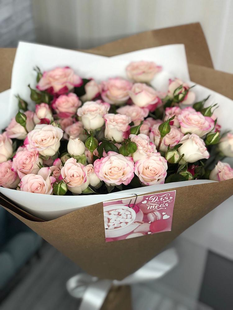 Букет цветов из: Розы в Головинка Сочи