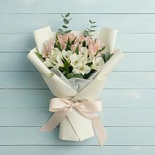 Букет цветов из:  Альстромерии в Головинка Сочи