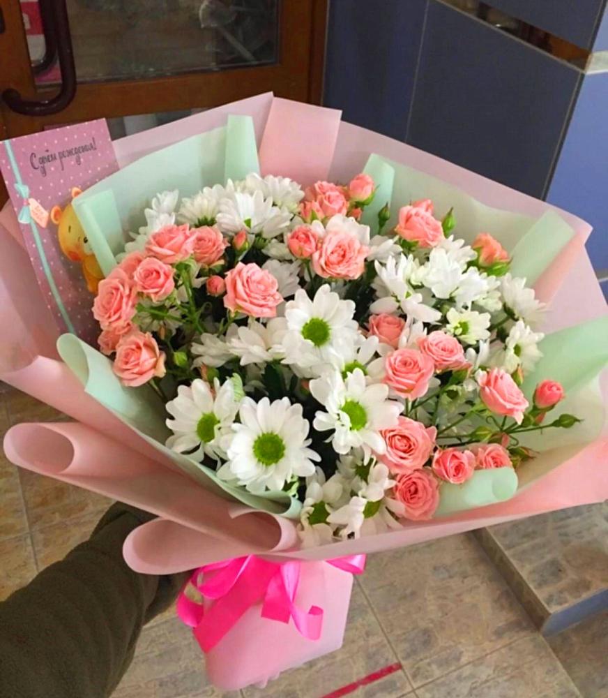 Букет цветов из: Розы и Хризантемы в Головинка Сочи