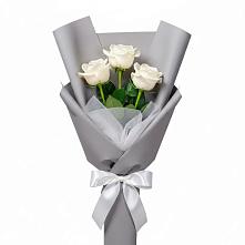 Букет 3 белые розы в Головинка Сочи