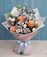 Букет цветов из:  Лизиантусы, Розы, Альстромерии и Гипсофила в Головинка Сочи