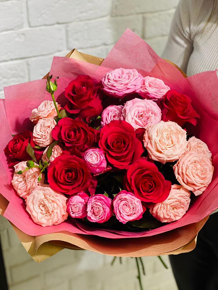 Букет цветов из: Розы в Головинка Сочи