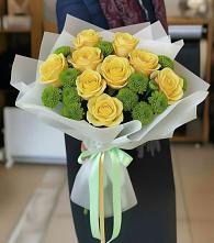 Букет цветов из:  Хризантемы и Розы в Головинка Сочи