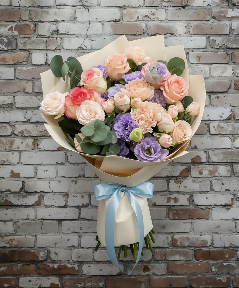 Букет цветов из: Розы, Лизиантусы и Гвоздики в Головинка Сочи