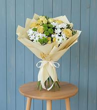 Букет цветов из:  Хризантемы и Розы в Головинка Сочи