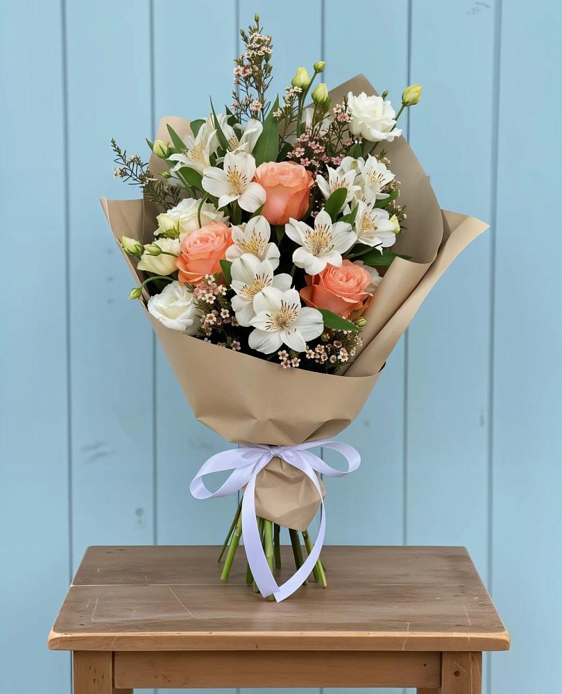 Букет цветов из: Альстромерии, Лизиантусы, Розы и Хризантемы в Головинка Сочи