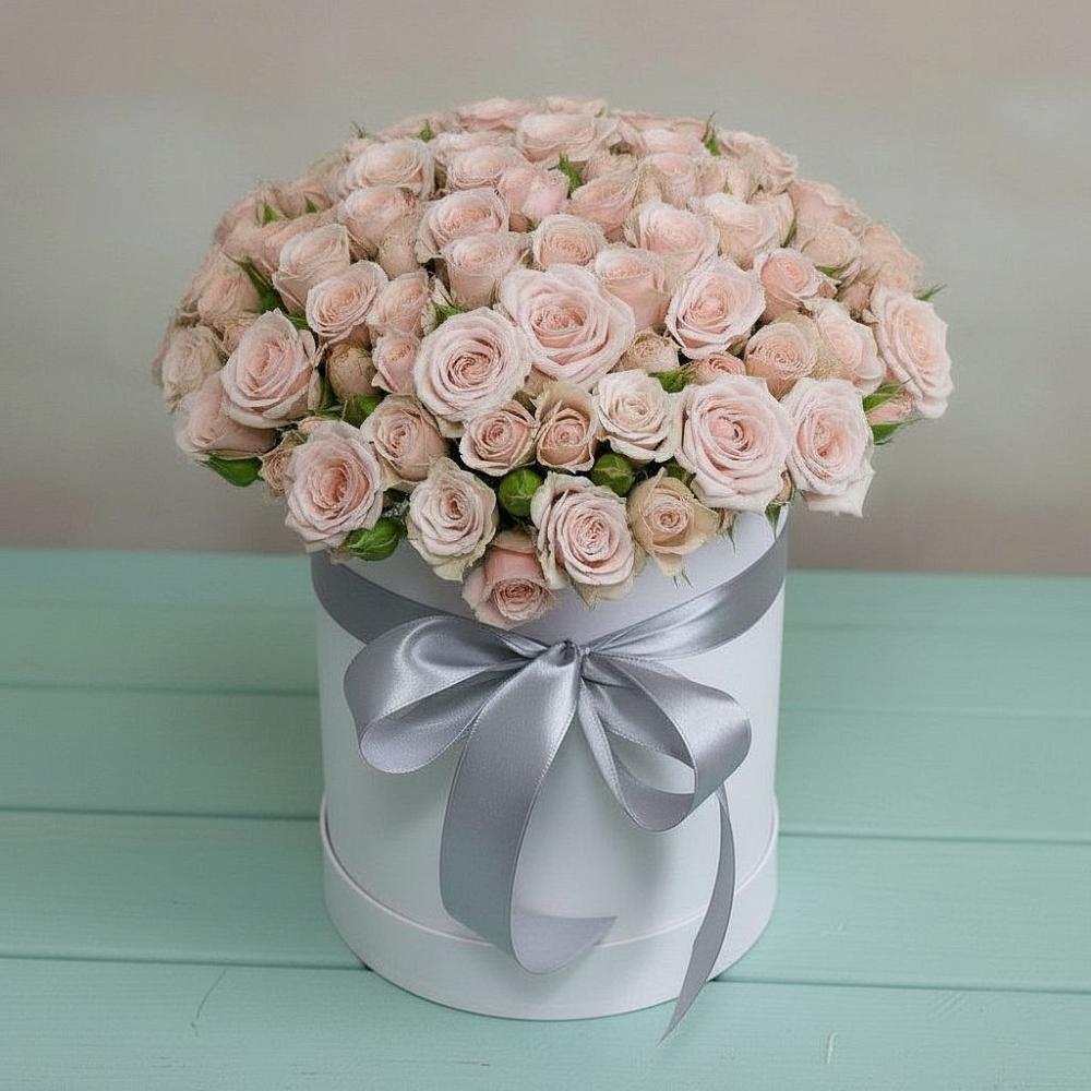 Цветочная композиция из Розы в шляпной коробке в Головинка Сочи